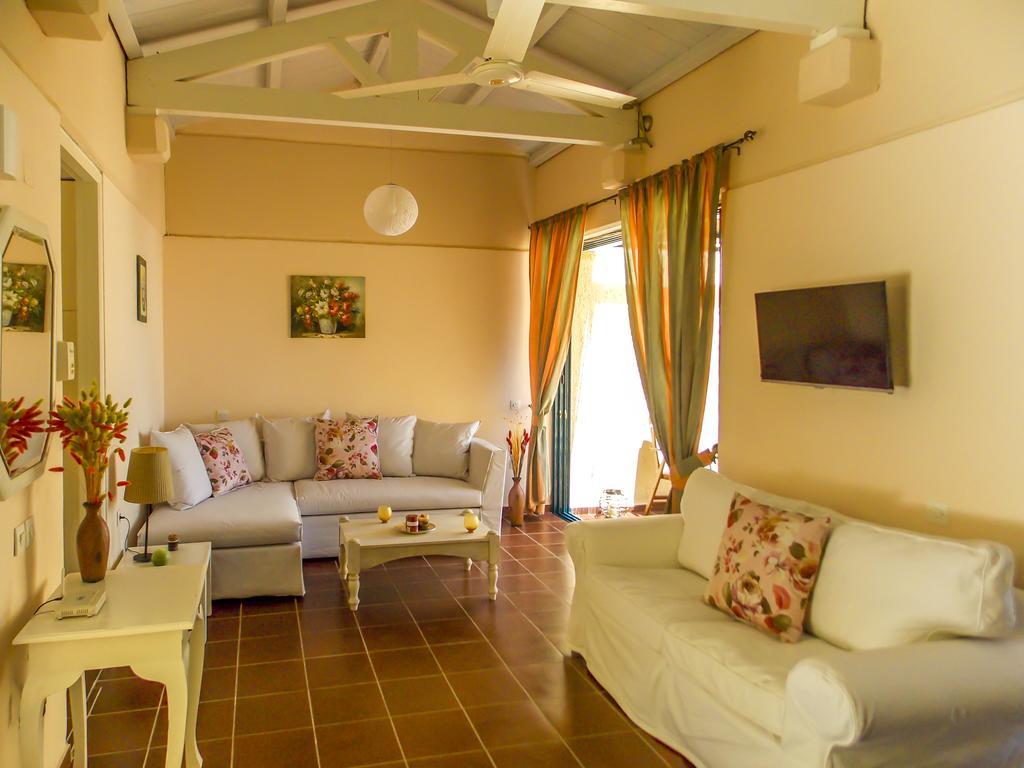 Manto On The Beach Apartments Barbati Exterior photo