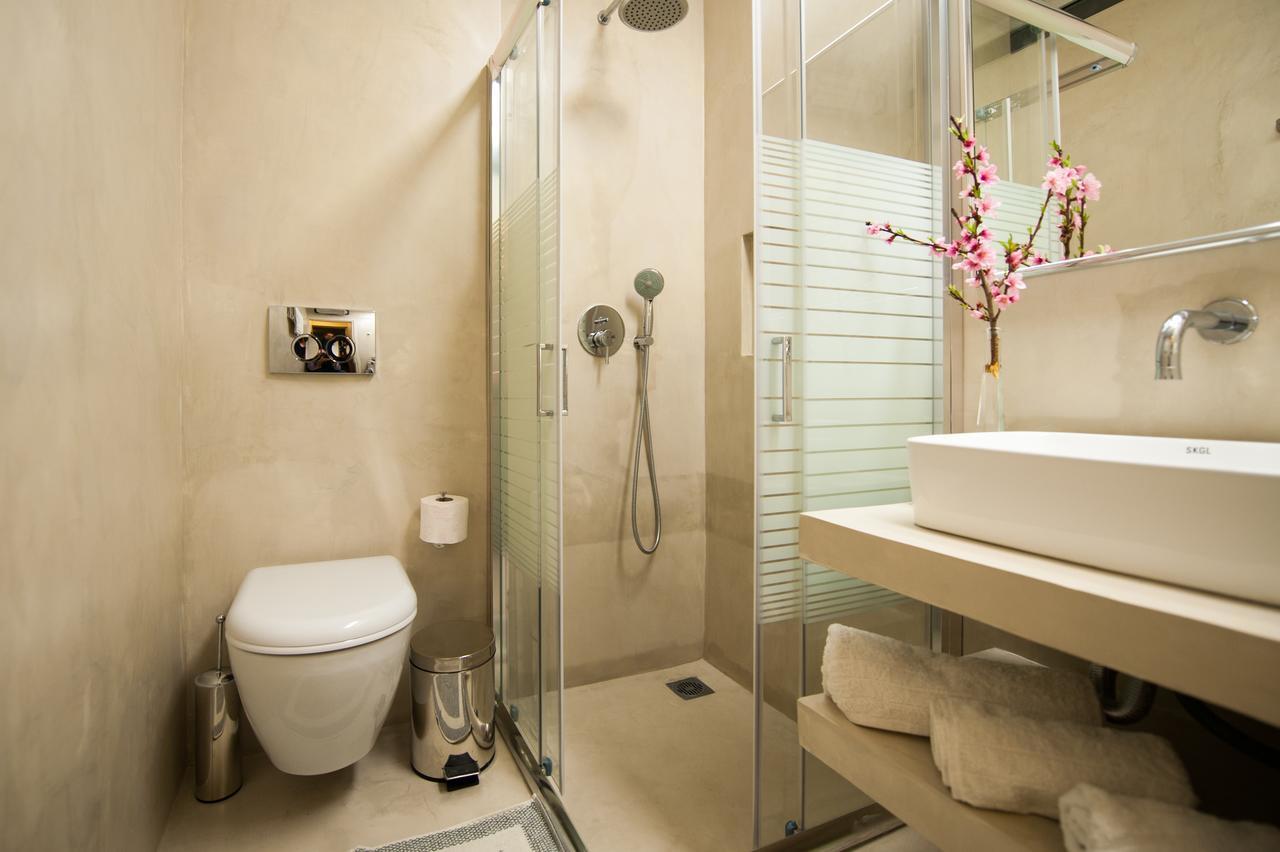Manto On The Beach Apartments Barbati Exterior photo