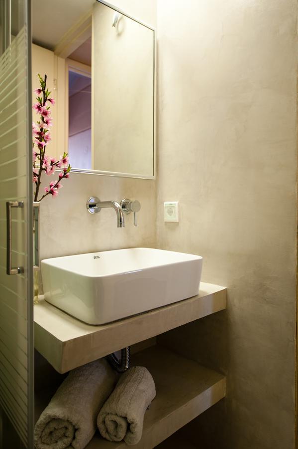Manto On The Beach Apartments Barbati Exterior photo
